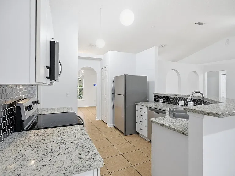 38 Bud Field Dr — Photo 16