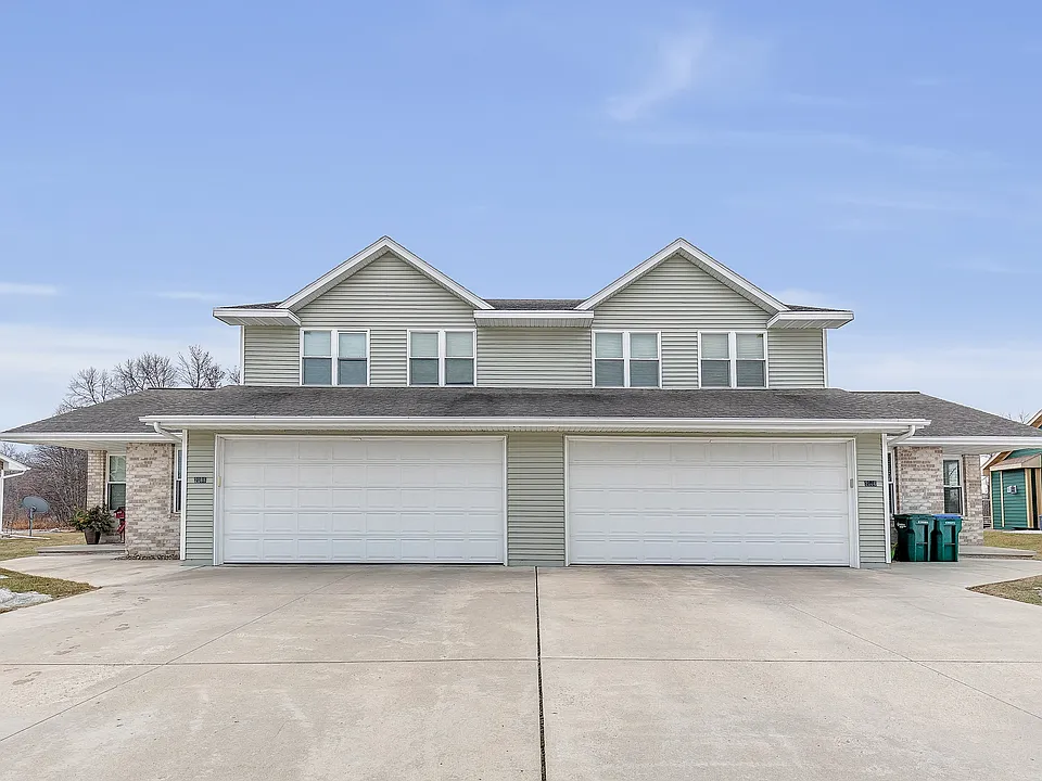 2086 River Point Ct