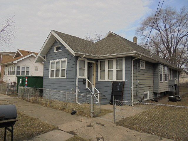 1st image of 63 E 136th St