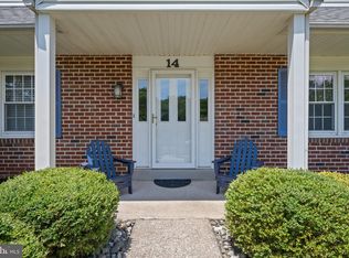 14 Buttonwood Cir, Lafayette Hill, PA 19444