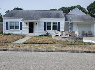 6 North Dr, Niantic, CT 06357