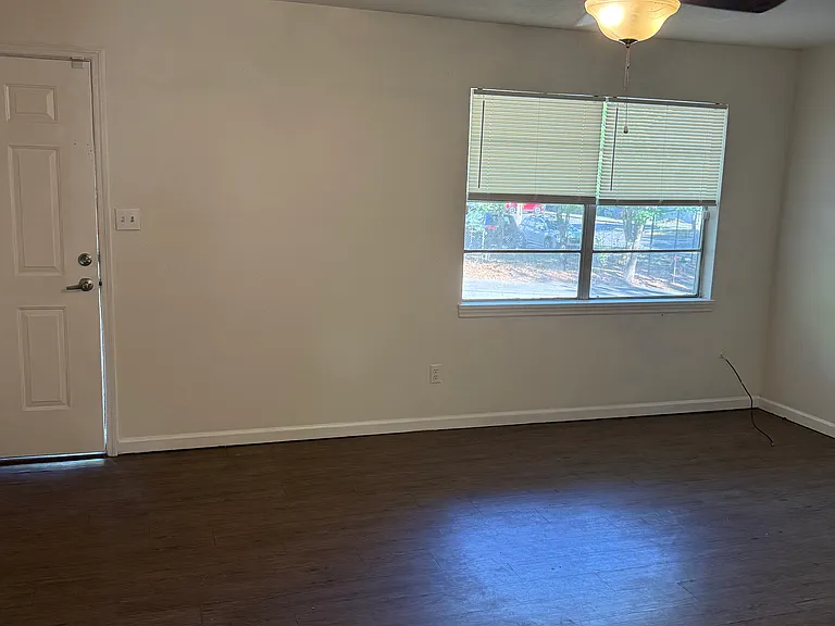 2321 Jackson Bluff Rd #4A — Photo 7