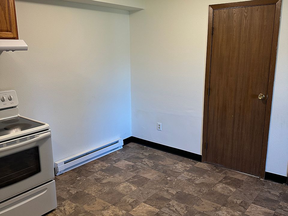 Dining area and closet