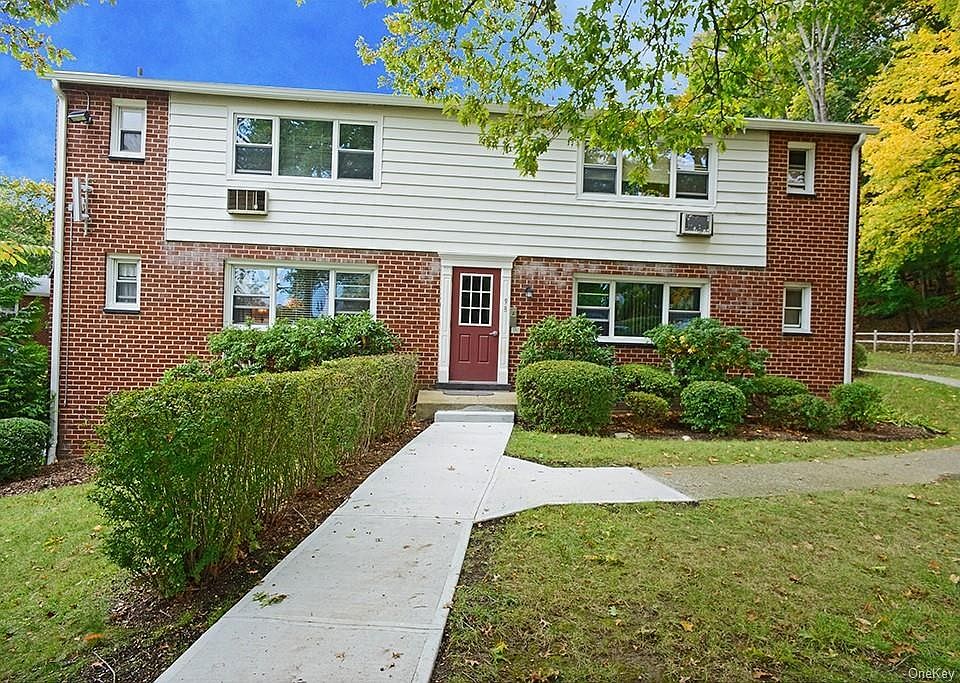 1st image of 98 Charter Cir APT A