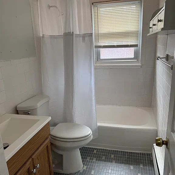12 Essex St #5 — Photo 9