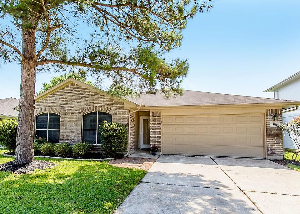 1st image of 2711 Glencullen Ln