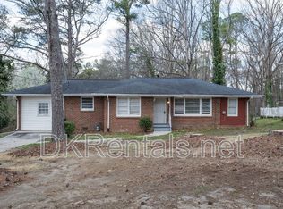 2058 River Rd, Ellenwood, GA 30294