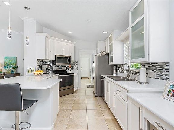 4th image of 7900 Umberto Ct