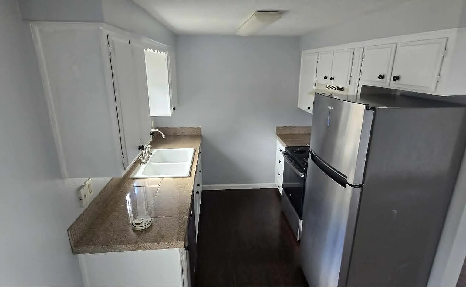 1 bed, 650 sqft, $1,150 — Photo 3