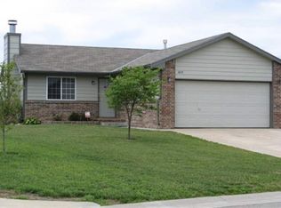 1657 Springfield St, Goddard, KS 67052