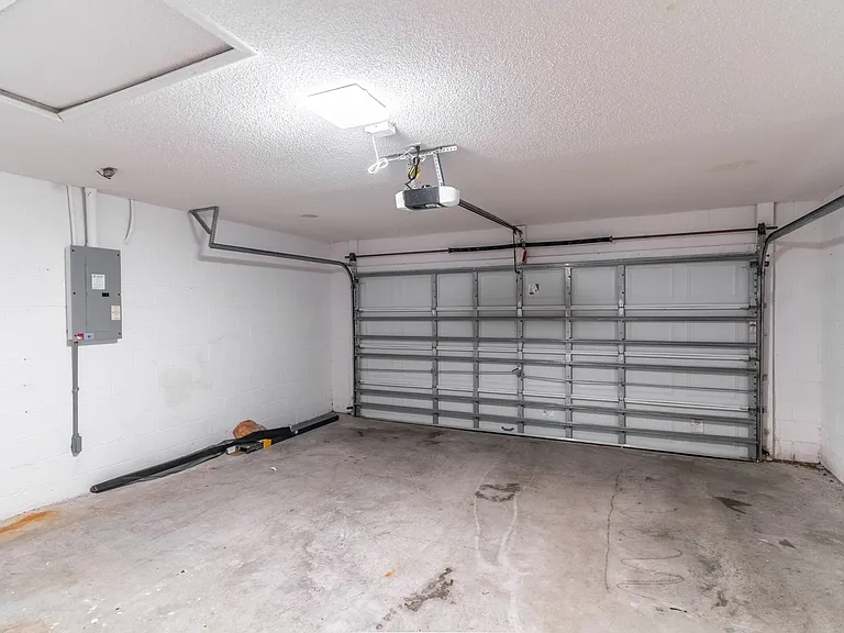 102 Ivy Brook Ct — Photo 45