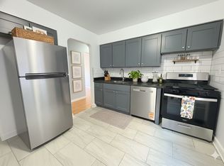 6705 N California Ave, Chicago, IL 60645