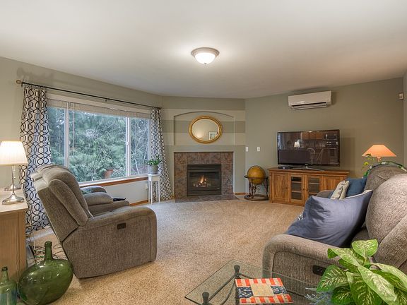 5th image of 5619 Pasinetti St E