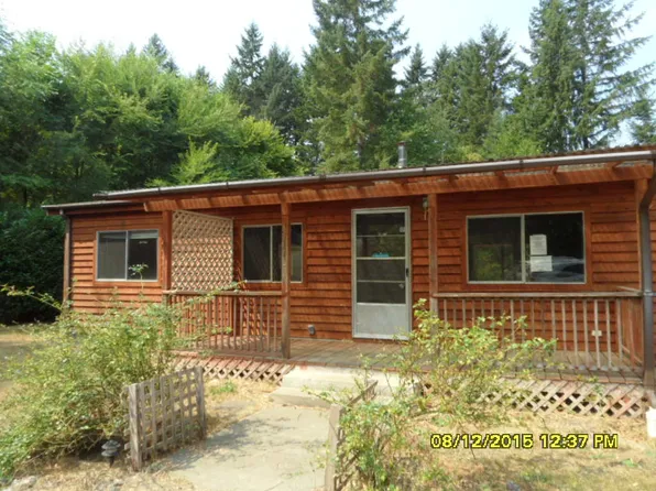 141 E Rasor Ln, Belfair, WA 98528