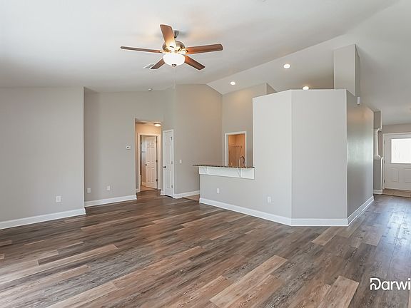 5th image of 4356 Lightfoot St