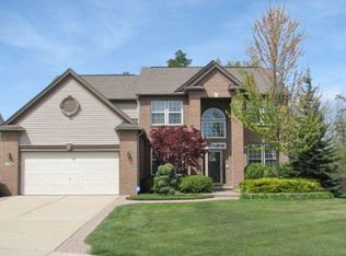 288 Candace Ct, Troy, MI 48098