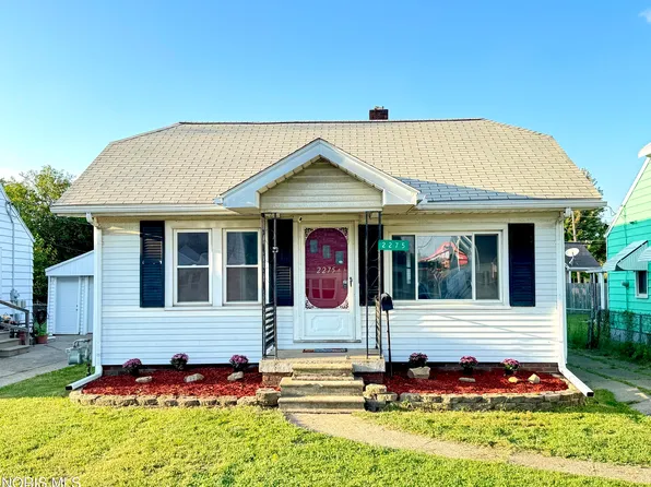 2275 Brown Rd, Oregon, OH 43616