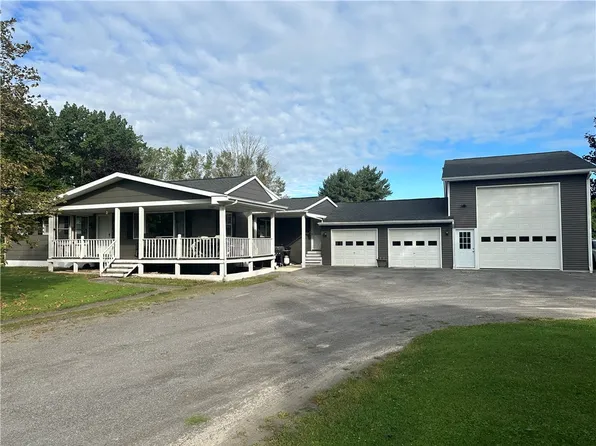 1982 Oak Orchard River Rd, Waterport, NY 14571