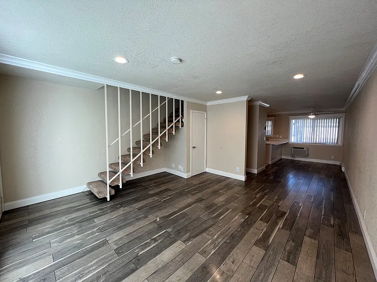 National Carlton Apartments — Photo 13