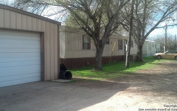 4th image of 1809 E Fm 1518 N