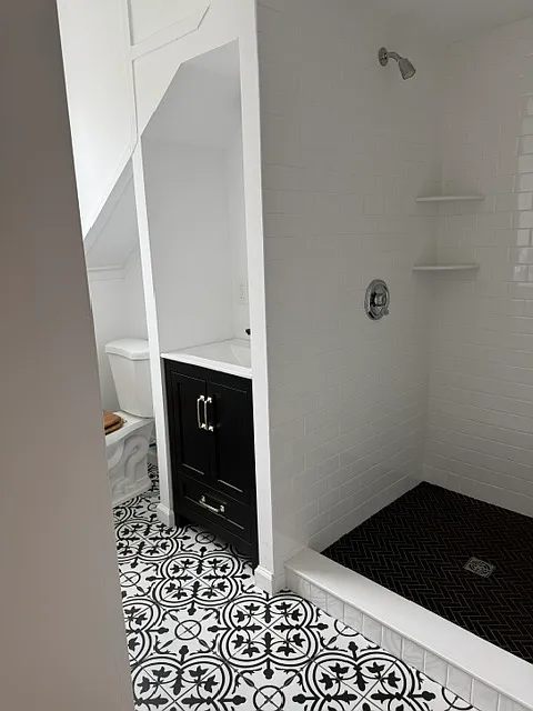 2 bed, 900 sqft, $2,300 — Photo 3