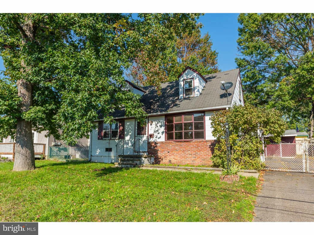 10 Carolina Ave photo 1