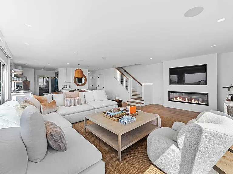 29680 Zuma Bay Way — Photo 6