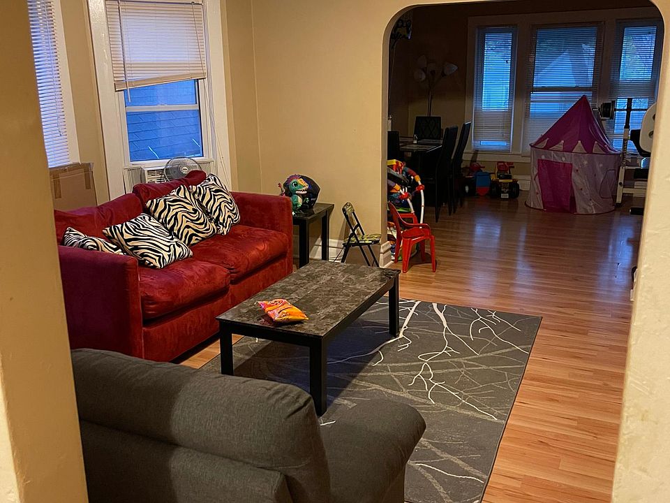 1st image of 223 Sherman Pl #2