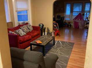 223 Sherman Pl #2, Waukegan, IL 60085