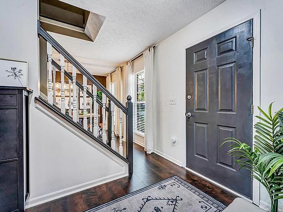 3rd image of 4278 Tarben Woods Dr