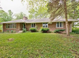 23362 N Apple Hill Ln, Prairie View, IL 60069