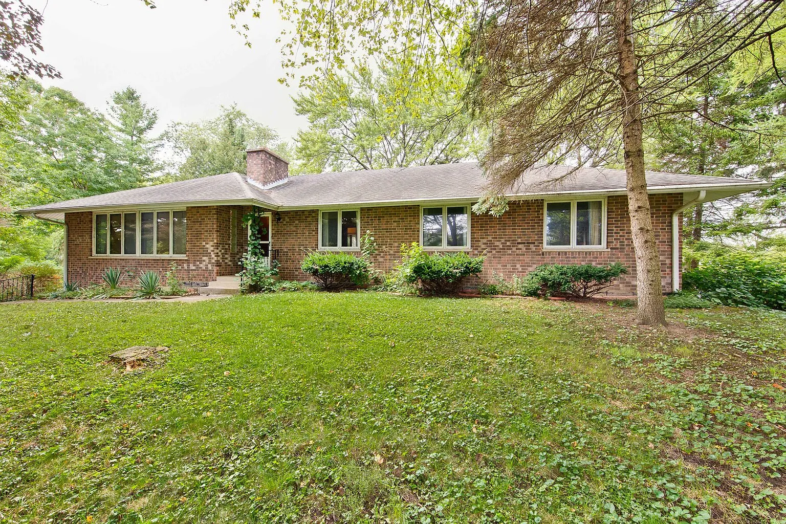 23362 N Apple Hill Ln photo 1