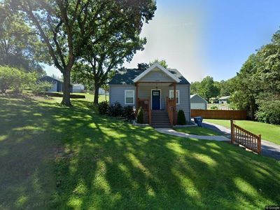 11511 Burton St, Sugar Creek, MO, 64054