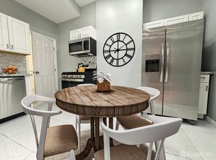 705 S 15th St, Newark, NJ 07103