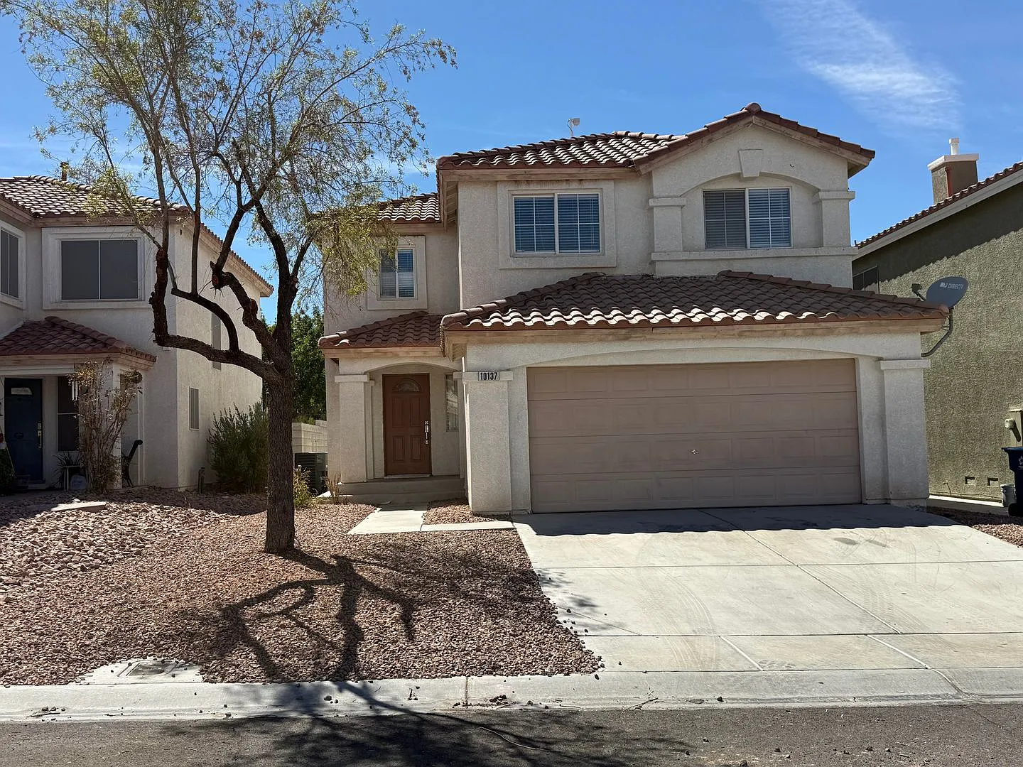 Beautiful Home in Silverado Ranch. — Photo 2