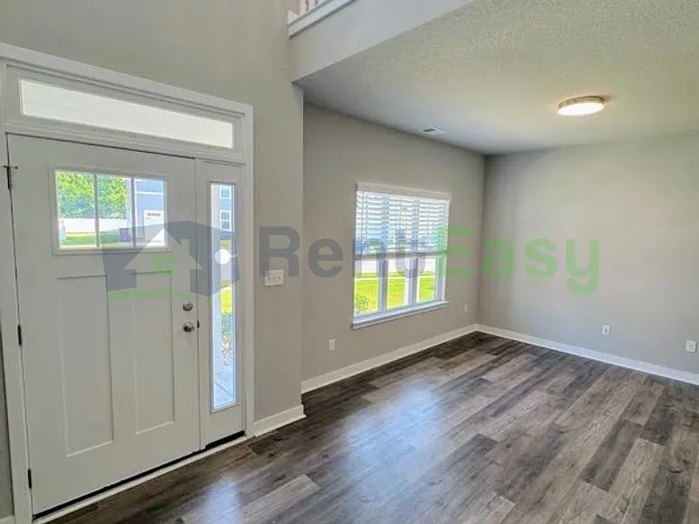 3829 Longhill Arch — Photo 4