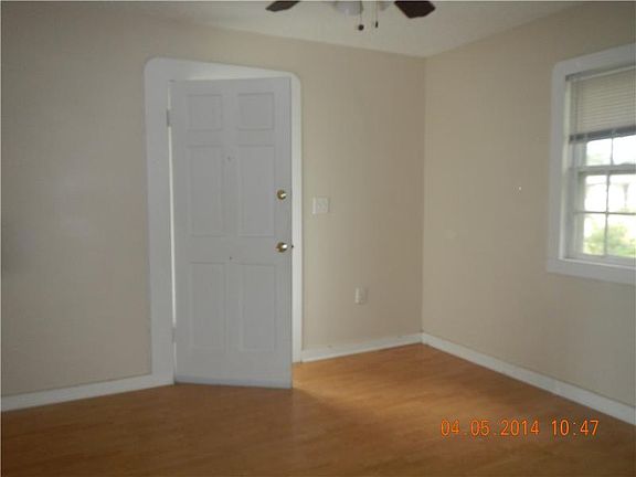 5th image of 461 Meyers Blvd