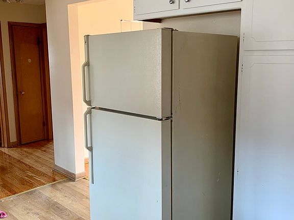 5th image of 7428 N Harlem Ave #2E