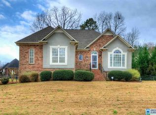 109 Cluster Springs Cir, Gardendale, AL 35071