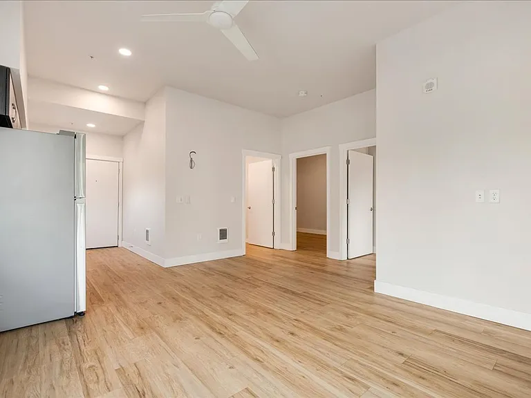 Brookside Apartments — Photo 52