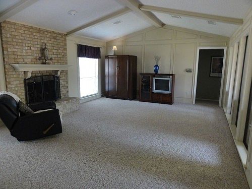 5th image of 2205 Carmel Dr
