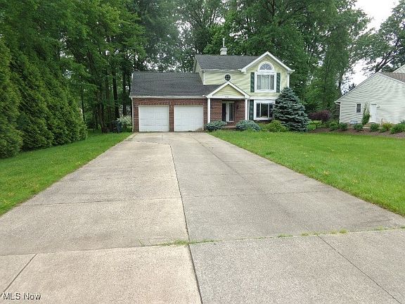 5th image of 1418 Newport Dr