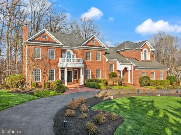 12300 Castle Branch Rd, Fairfax, VA 22030