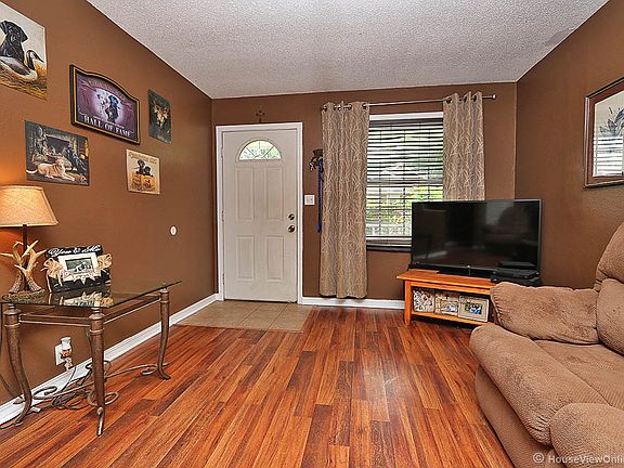 5th image of 105 Druetta Ave