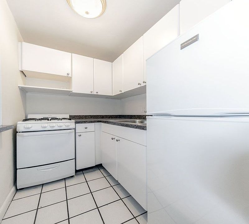 1st image of 342 E 55th St APT 2D