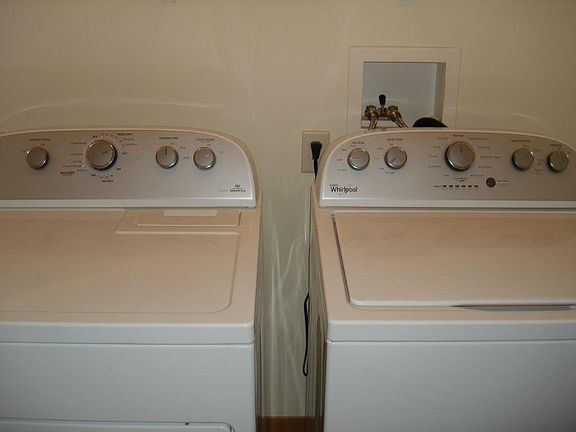 4th image of 1140 Meadow View Ct Unit 3