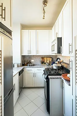 Sold by Brown Harris Stevens | media 5