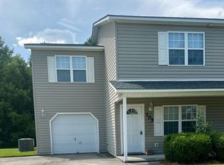 105 E Coopers Ct, Hubert, NC 28539