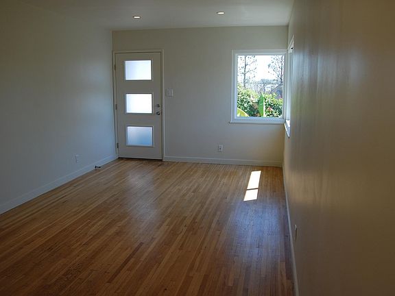 3rd image of 1243 25th St APT D