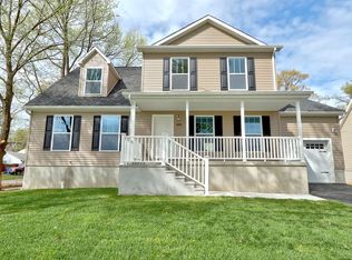 200 N Pine Ave, Maple Shade, NJ 08052